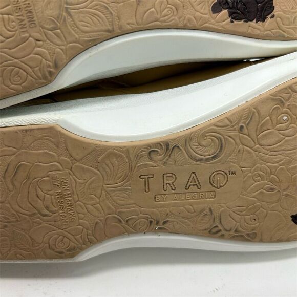 TRAQ by Alegria Dark Yellow Leather Closed Toe Sandals Size 42 (US 11.5-12) - Picture 11 of 14